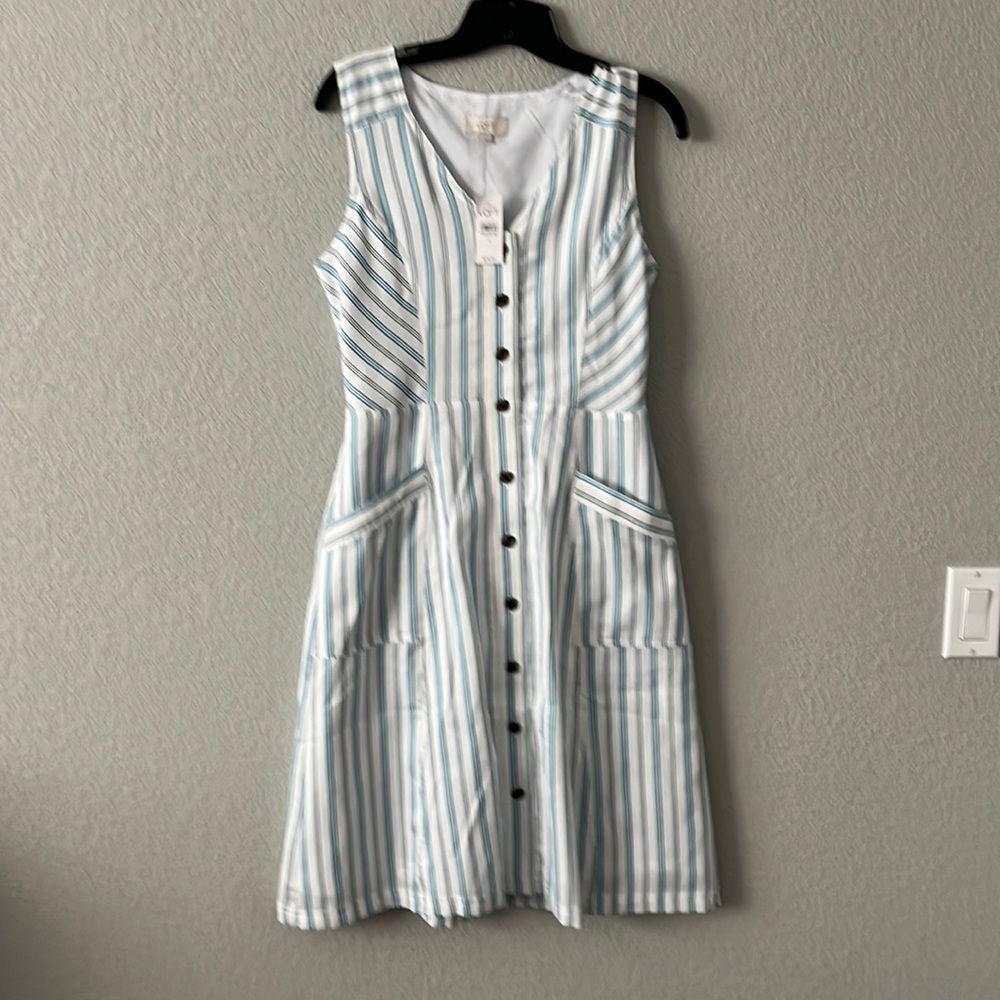 LOFT white striped knee length dress size 4
